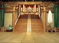 上拝殿（内部）