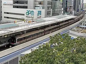観塘線で使用されている港铁巿区線中製車。観塘駅にて