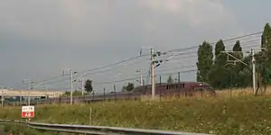 A8号線と並行するHSL 1を行くタリス