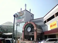 リニューアル前の店舗外観(2010年4月撮影)