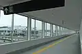 空中回廊（ペデストリアンデッキ）から見た展示場。