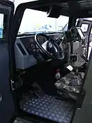 AMZ Turの運転席