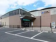 駅舎（別角度から）