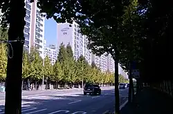 江南のアパート群