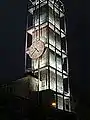 夜間の塔