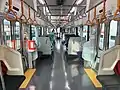 寒色系の車内