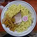 珍々亭で提供されるタイプの油そば