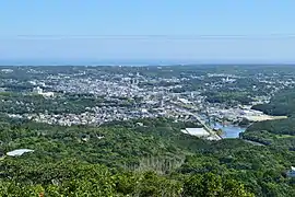 鵜方市街地(横山展望台から望む)