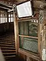 観音像が安置されていた棚