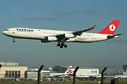 エアバスA340-300（旧塗装）