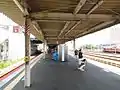 プラットホーム