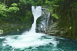 布曳滝（名張市・赤目四十八滝）