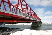 湖南地区から見る厚岸大橋（2013年3月）