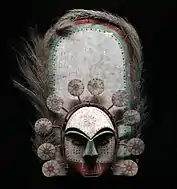 パリのケ・ブランリ美術館所蔵の仮面