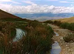 カシュカ＝スー川近くのアライ渓谷の風景