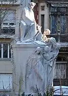 プラス＝デュ＝ジェネラル＝カトゥルー庭園のアレクサンドル・デュマ・フィスのモニュメント