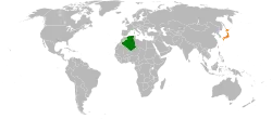 AlgeriaとJapanの位置を示した地図