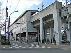尼ヶ坂駅 駅舎入口
