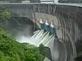 放流中の天ヶ瀬ダム
