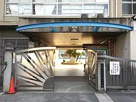 松原市立天美小学校
