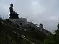 頂上近くにある阿弥陀如来像