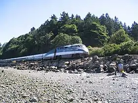 F59PHI（英語版）機関車とタルゴ客車（2006年）
