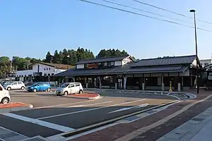 物産館「四季彩々」