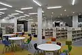 2階の児童書フロア