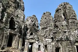 アンコール・トム バイヨン寺院のクメールの微笑み