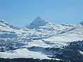 雪に覆われたアニ峰