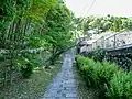 山門からの表参道