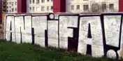 スロバキア トルナヴァでの落書き「ANTIFA!」(2007年)