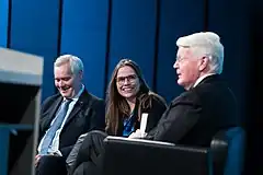 フィンランドのアンティ・リンネ首相と（2019年10月10日）