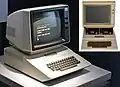 Apple IIとAppleのカラーモニターの組み合わせ。