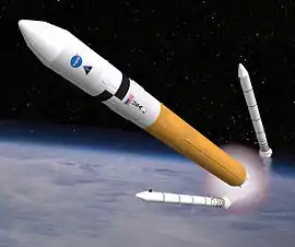 固体燃料補助ロケットを分離するアレスV