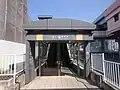 駅入口（2018年6月）