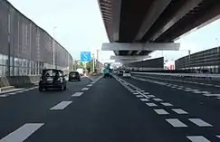 国道23号有松IC出口への分岐部直上は伊勢湾岸自動車道