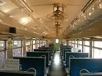 キハ58003(上)同車車内(下)