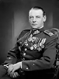 陸軍少将（ルドルフ・ヴィエスト）