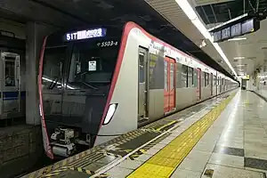 浅草線で使用される5500形電車(2023年6月、西馬込駅)