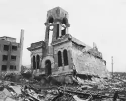 被爆後の本通本店。米国戦略爆撃調査団報告書などでは原爆で崩壊した建造物の代表例として挙げられている。