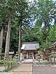 熱日高彦神社参道