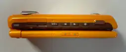 W41CA(フィエスタオレンジ) 側面サイドキーが全部で7つある
