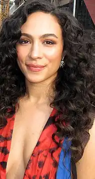 Aurora Perrineau
