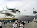 ジブラルタル・クルーズ・ターミナルに停泊中のオーロラ