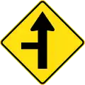 (W2-4) 非主要道路との丁字路あり（左）