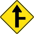 (W2-4) 非主要道路との丁字路あり（右）