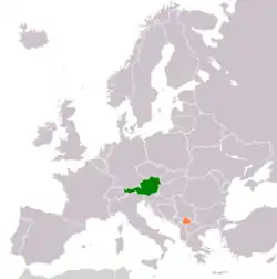 AustriaとKosovoの位置を示した地図