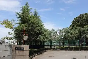 わら市本荘小学校