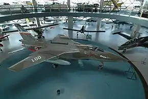 ベオグラード航空博物館(セルビア語版、英語版)に展示されている試作初号機
